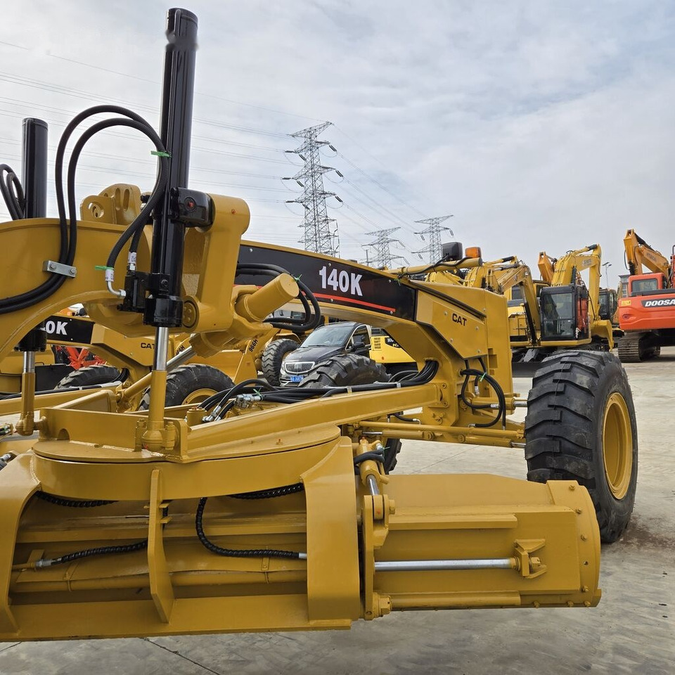 Caterpillar 140K - Порамнувач: слика 3 Caterpillar 140K - Порамнувач: слика 3