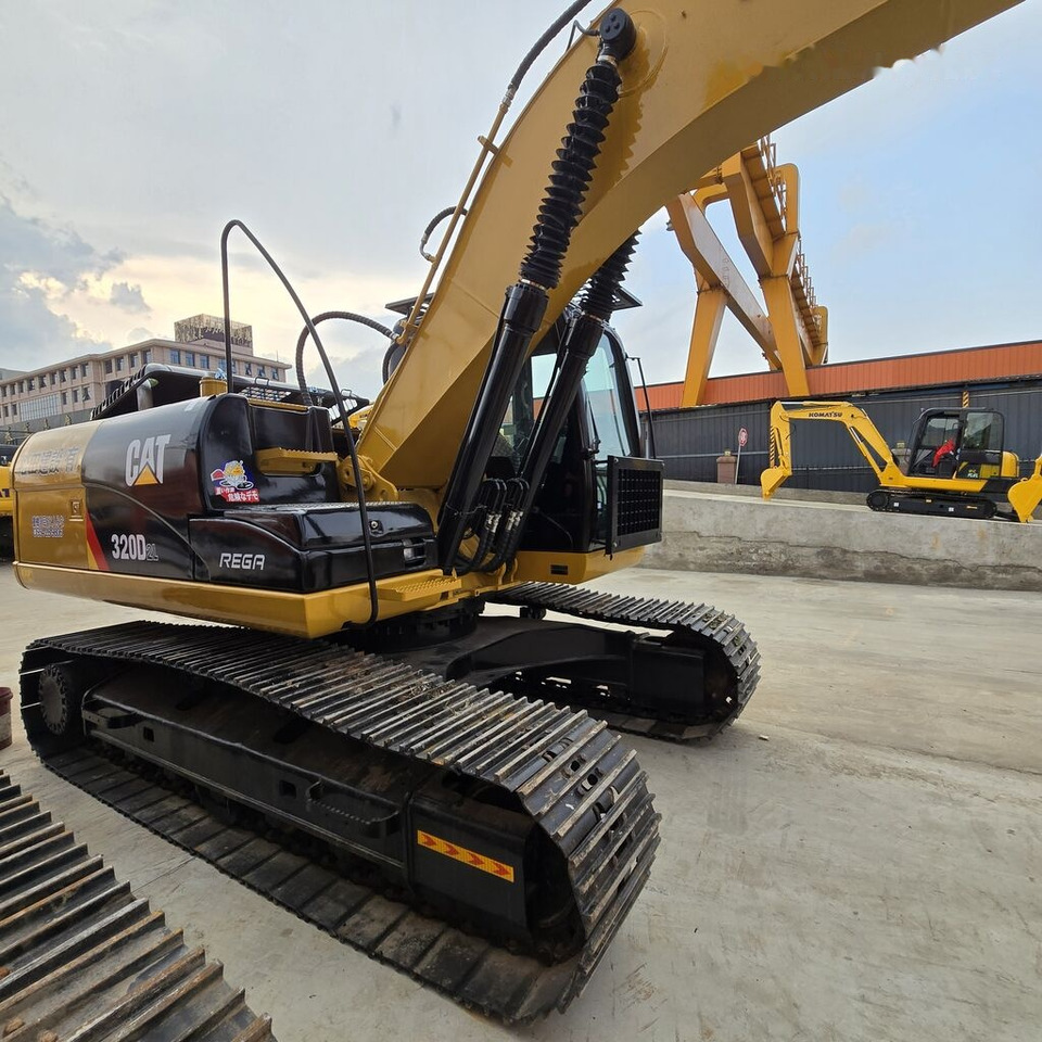 Caterpillar 320DL - Багер гасеничар: слика 3 Caterpillar 320DL - Багер гасеничар: слика 3