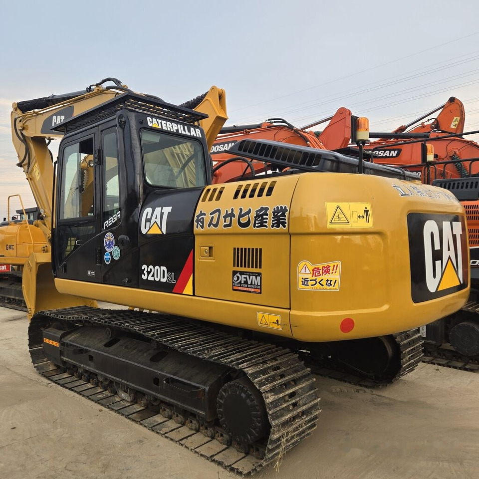 Caterpillar 320DL - Багер гасеничар: слика 4 Caterpillar 320DL - Багер гасеничар: слика 4