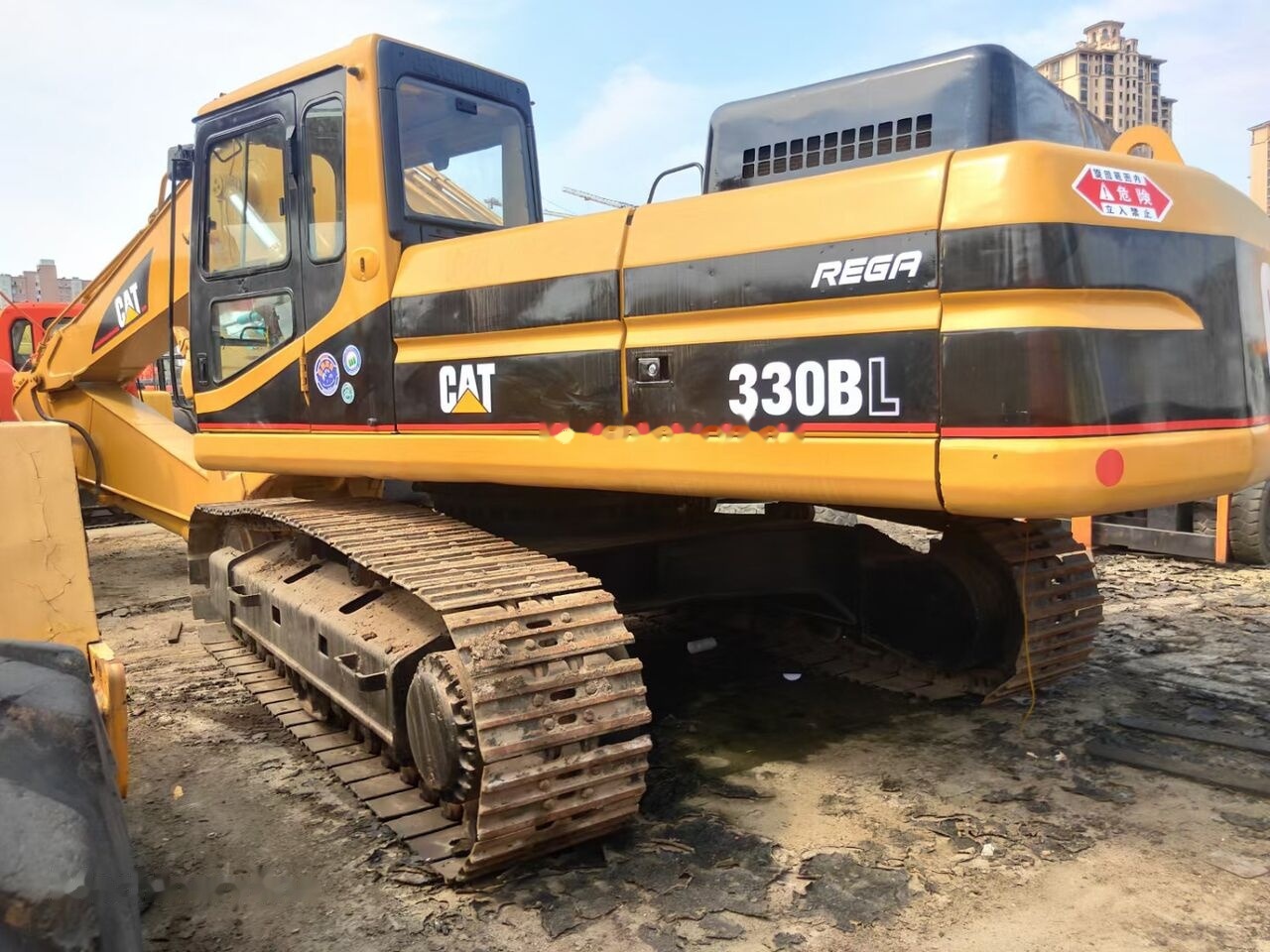 Caterpillar 330BL - Багер гасеничар: слика 2 Caterpillar 330BL - Багер гасеничар: слика 2