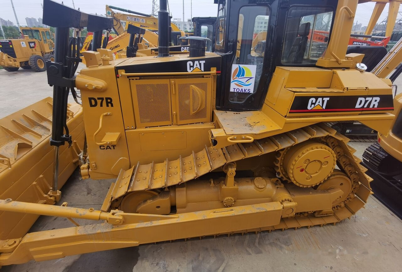 Caterpillar D7R - Булдожер: слика 3 Caterpillar D7R - Булдожер: слика 3