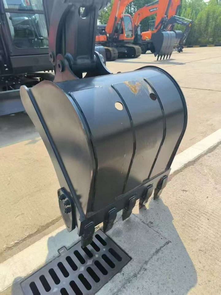 DOOSAN DX60D - Мини багер: слика 5 DOOSAN DX60D - Мини багер: слика 5