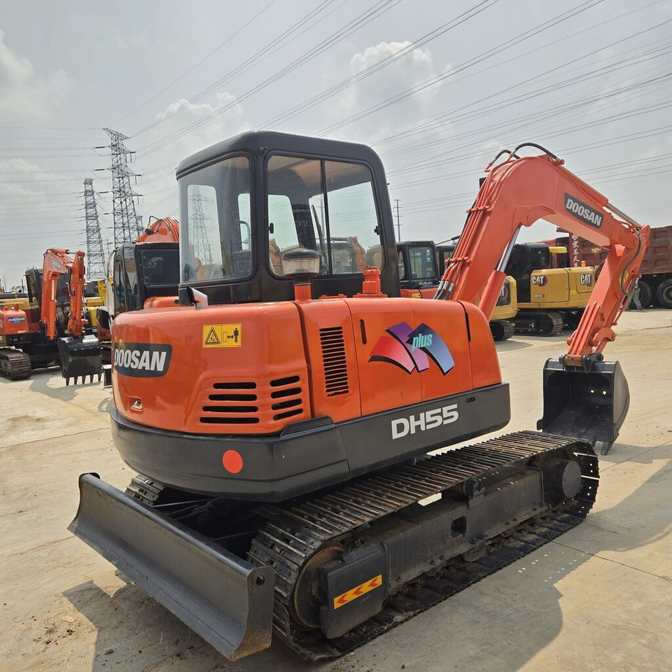 Doosan DH55 - Мини багер: слика 1 Doosan DH55 - Мини багер: слика 1