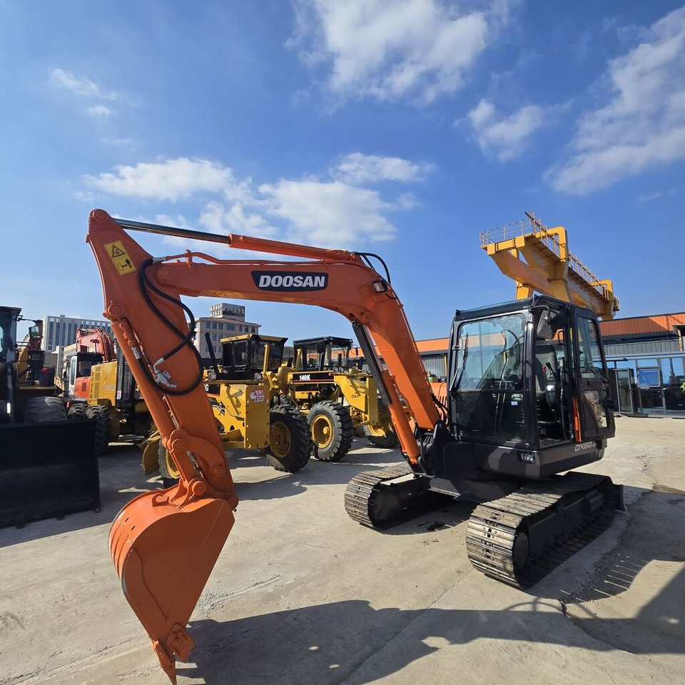 Doosan DX60 - Мини багер: слика 3 Doosan DX60 - Мини багер: слика 3