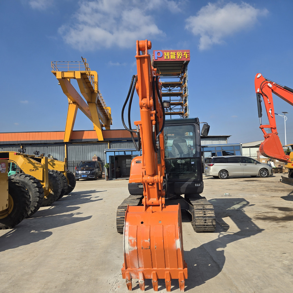 Doosan DX60 - Мини багер: слика 2 Doosan DX60 - Мини багер: слика 2