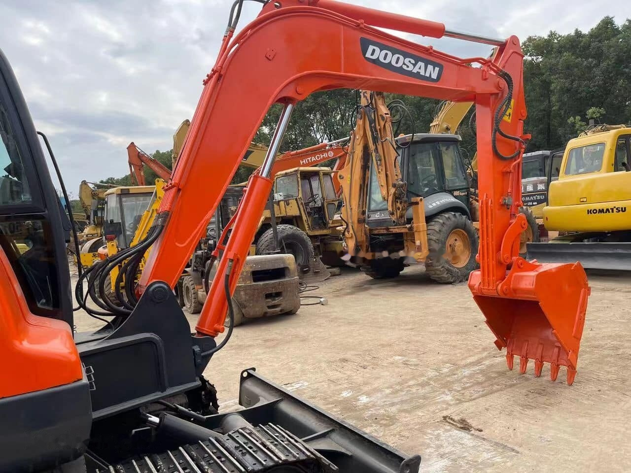 Doosan DX60 - Мини багер: слика 4 Doosan DX60 - Мини багер: слика 4