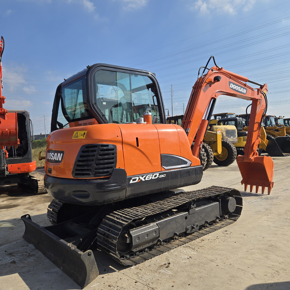 Doosan DX60 - Мини багер: слика 4 Doosan DX60 - Мини багер: слика 4
