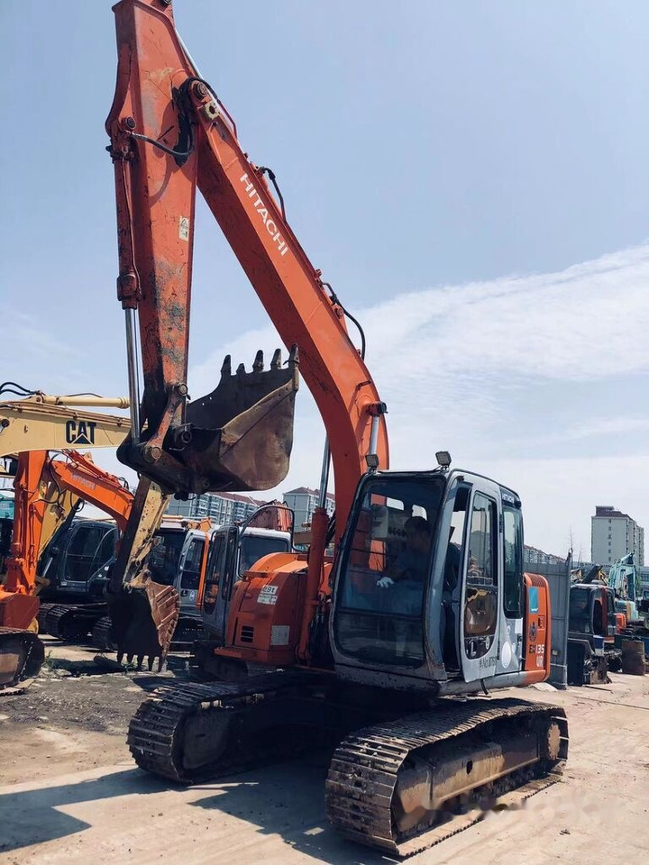 Hitachi EX135 - Багер гасеничар: слика 4 Hitachi EX135 - Багер гасеничар: слика 4