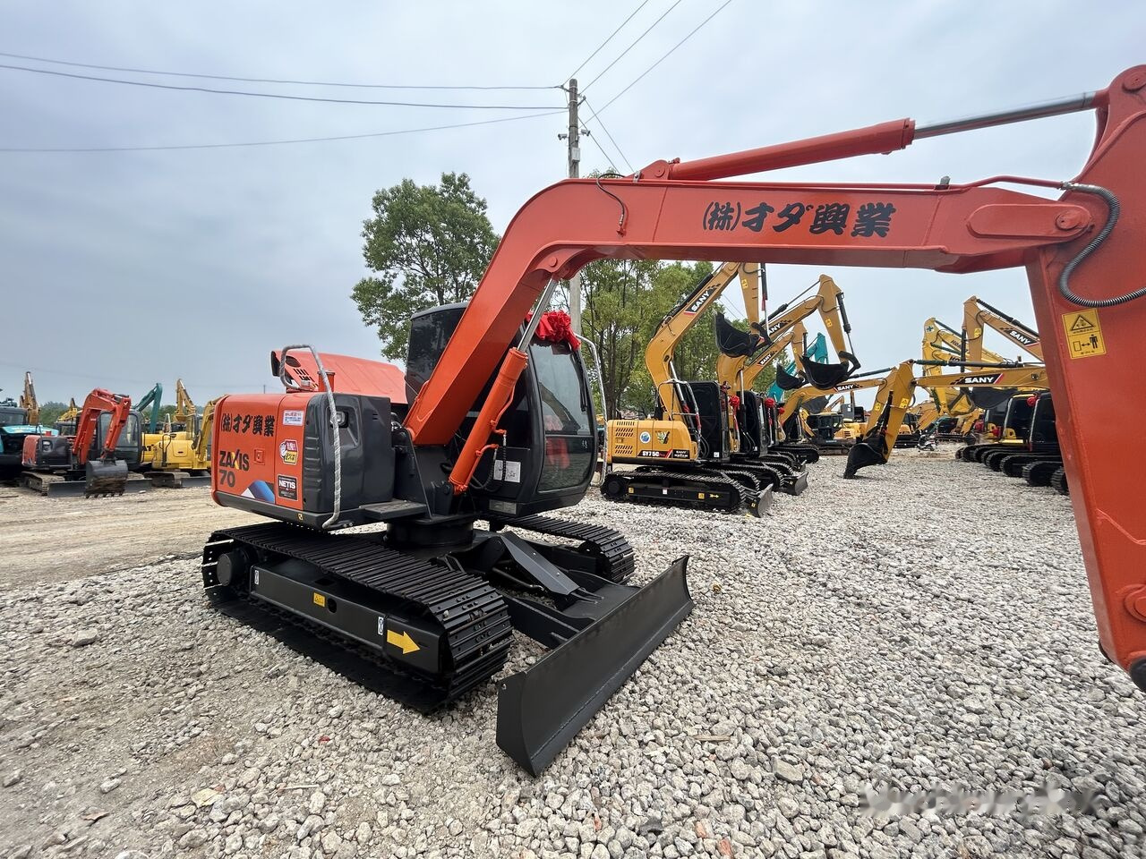 Hitachi ZX70 - Багер гасеничар: слика 3 Hitachi ZX70 - Багер гасеничар: слика 3