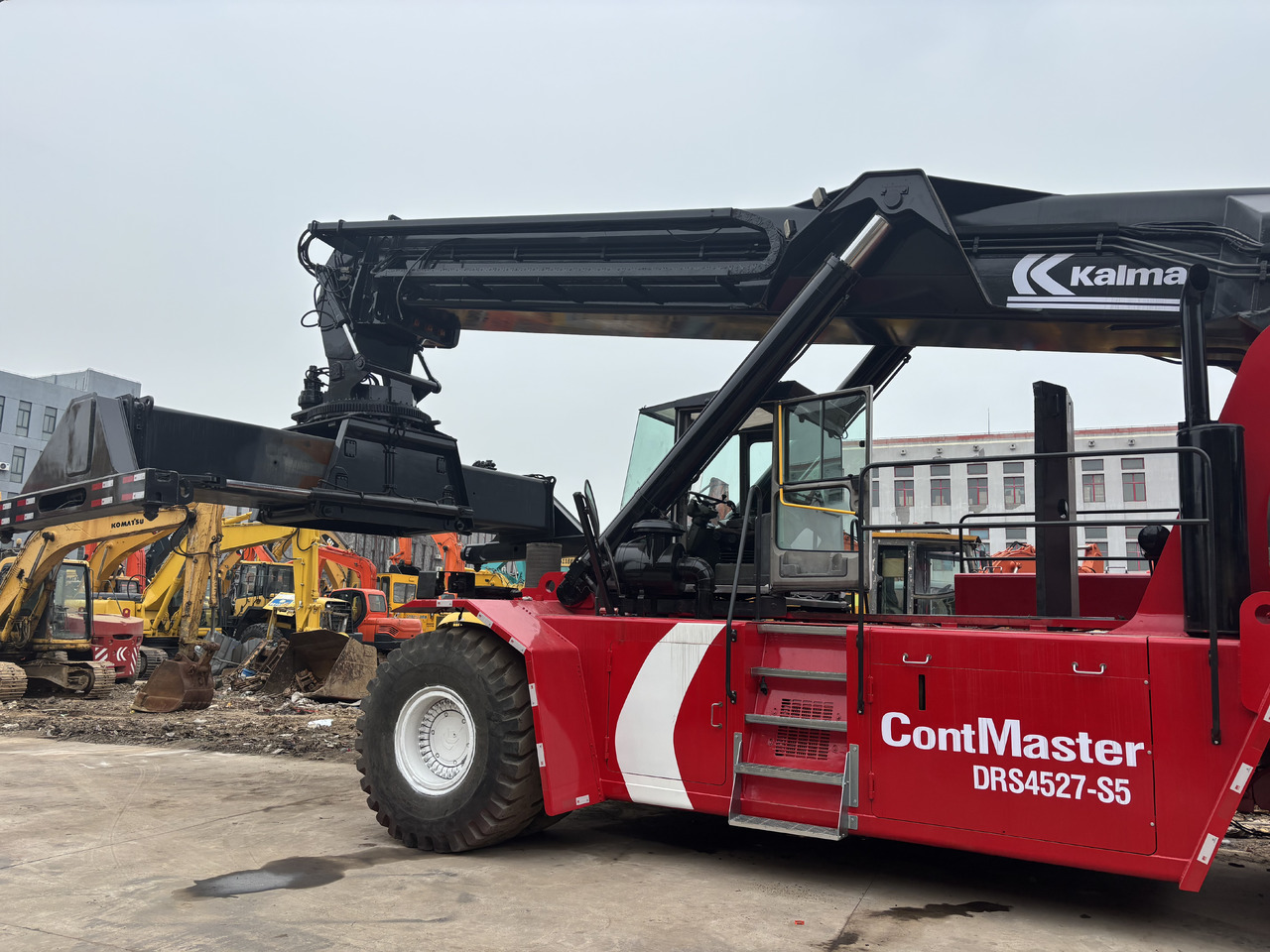 KALMAR DRS4527-S5 - Ракувач со контејнери: слика 2 KALMAR DRS4527-S5 - Ракувач со контејнери: слика 2