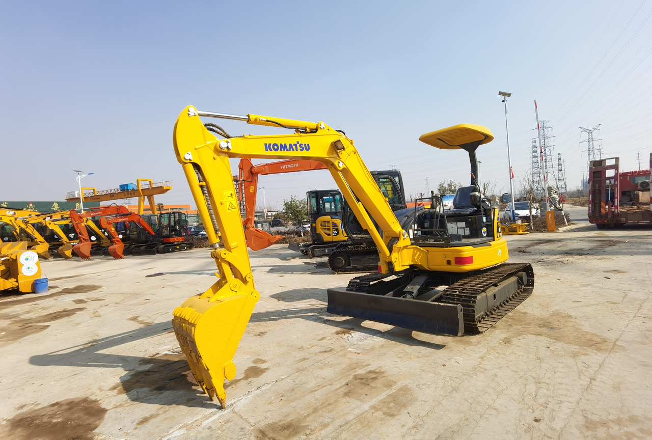KOMATSU PC40MR - Мини багер: слика 4 KOMATSU PC40MR - Мини багер: слика 4