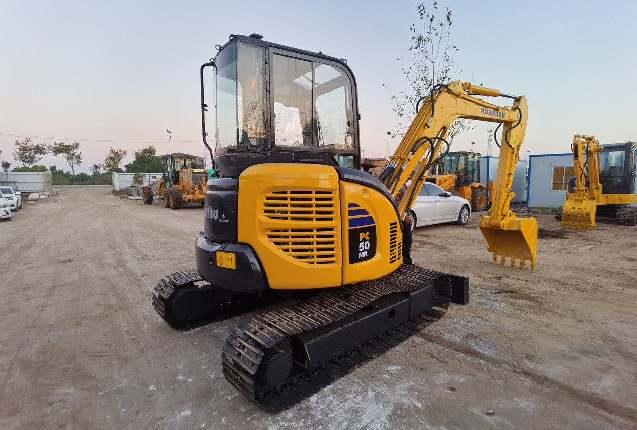 KOMATSU PC50MR - Мини багер: слика 1 KOMATSU PC50MR - Мини багер: слика 1
