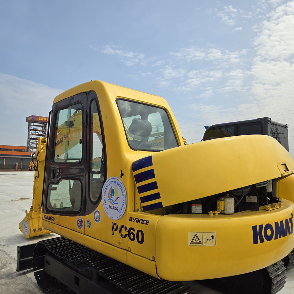 KOMATSU PC60 - Мини багер: слика 2 KOMATSU PC60 - Мини багер: слика 2