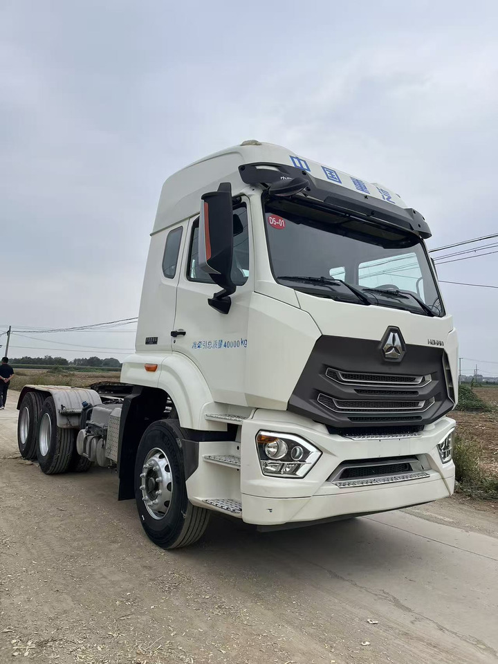 SINOTRUK HOHAN tractor - Камион влекач: слика 2 SINOTRUK HOHAN tractor - Камион влекач: слика 2