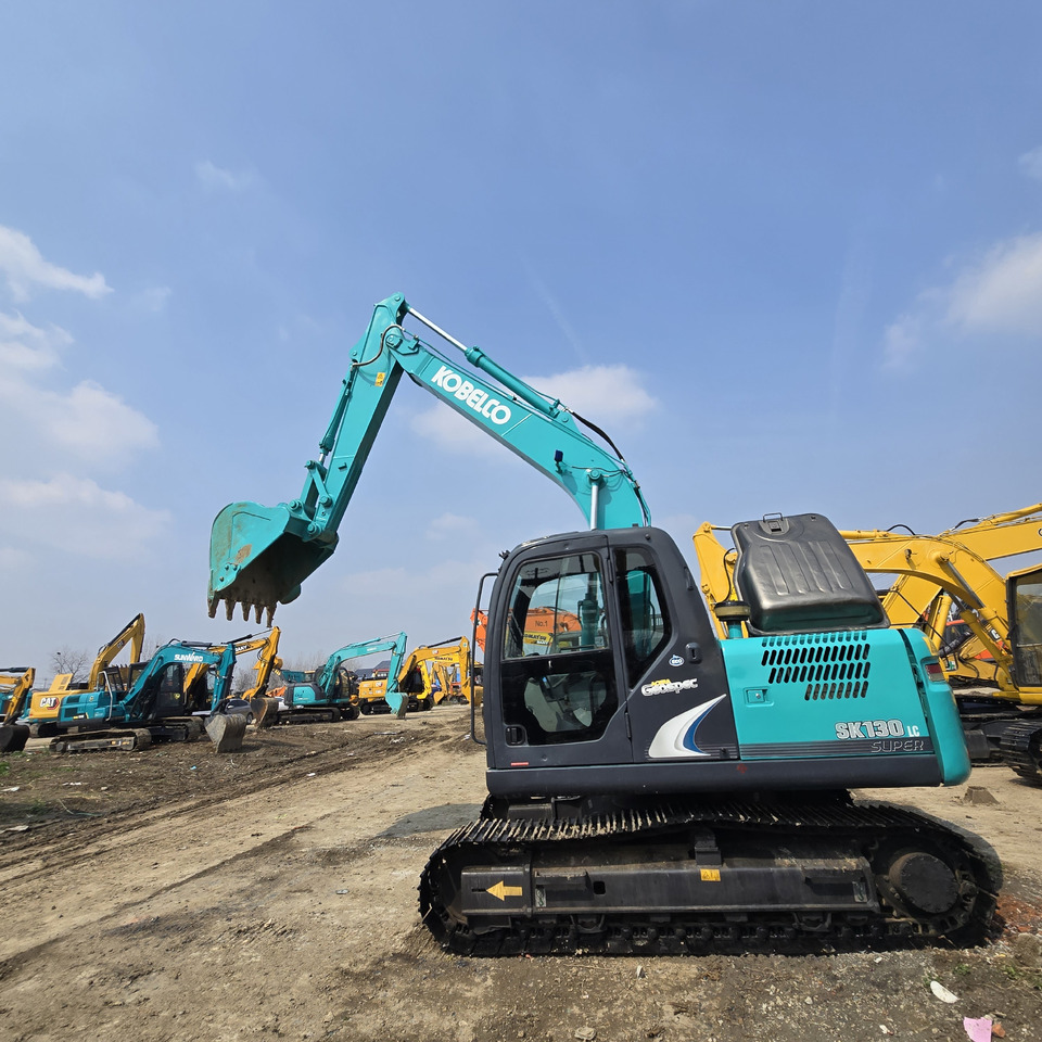 Kobelco SK130-8 - Багер гасеничар: слика 4 Kobelco SK130-8 - Багер гасеничар: слика 4