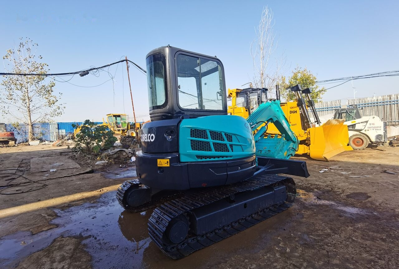 Kobelco SK55SR - Мини багер: слика 1 Kobelco SK55SR - Мини багер: слика 1