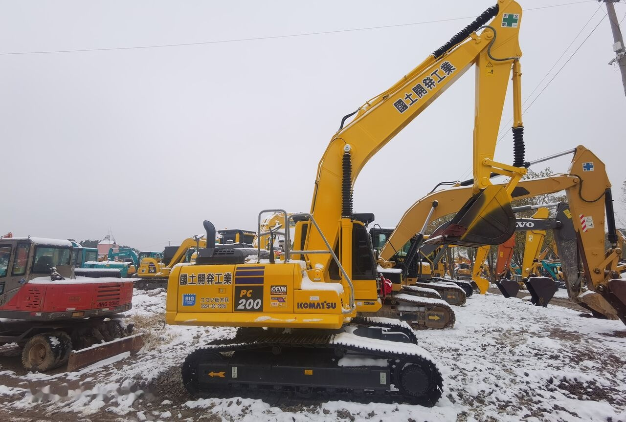 Komatsu PC200-8 - Багер гасеничар: слика 2 Komatsu PC200-8 - Багер гасеничар: слика 2