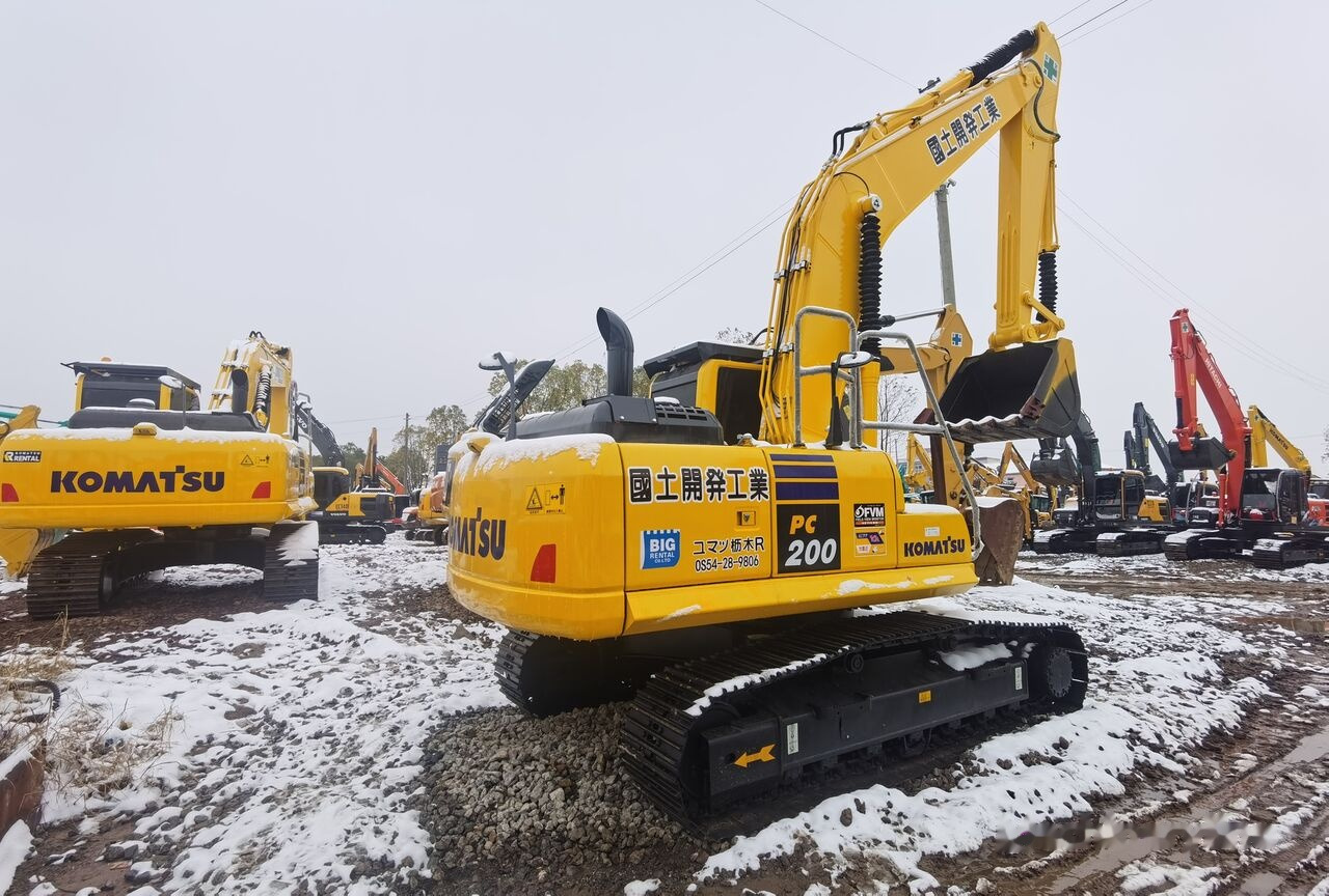 Komatsu PC200-8 - Багер гасеничар: слика 3 Komatsu PC200-8 - Багер гасеничар: слика 3