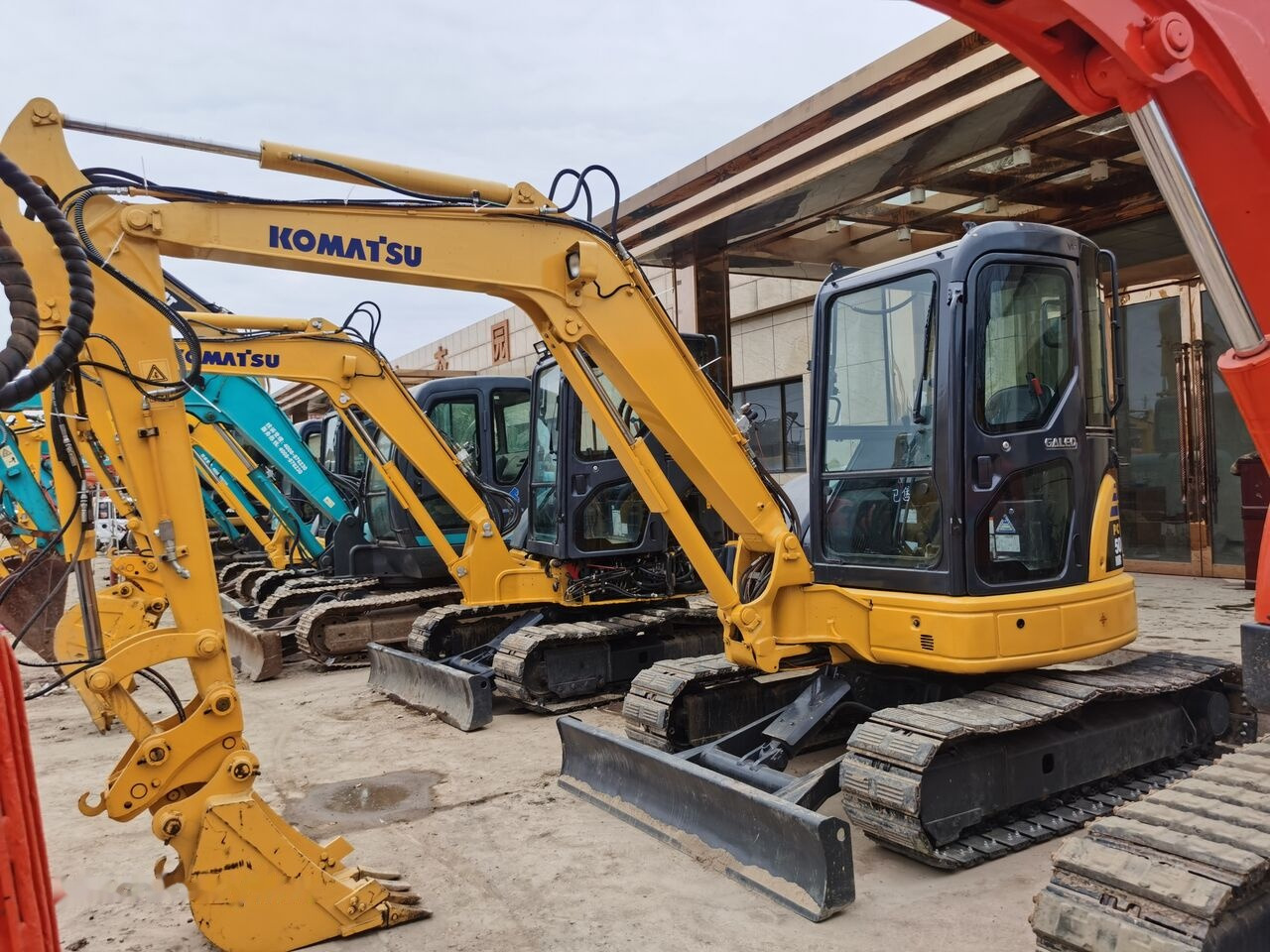Мини багер Komatsu PC50MR: слика 6