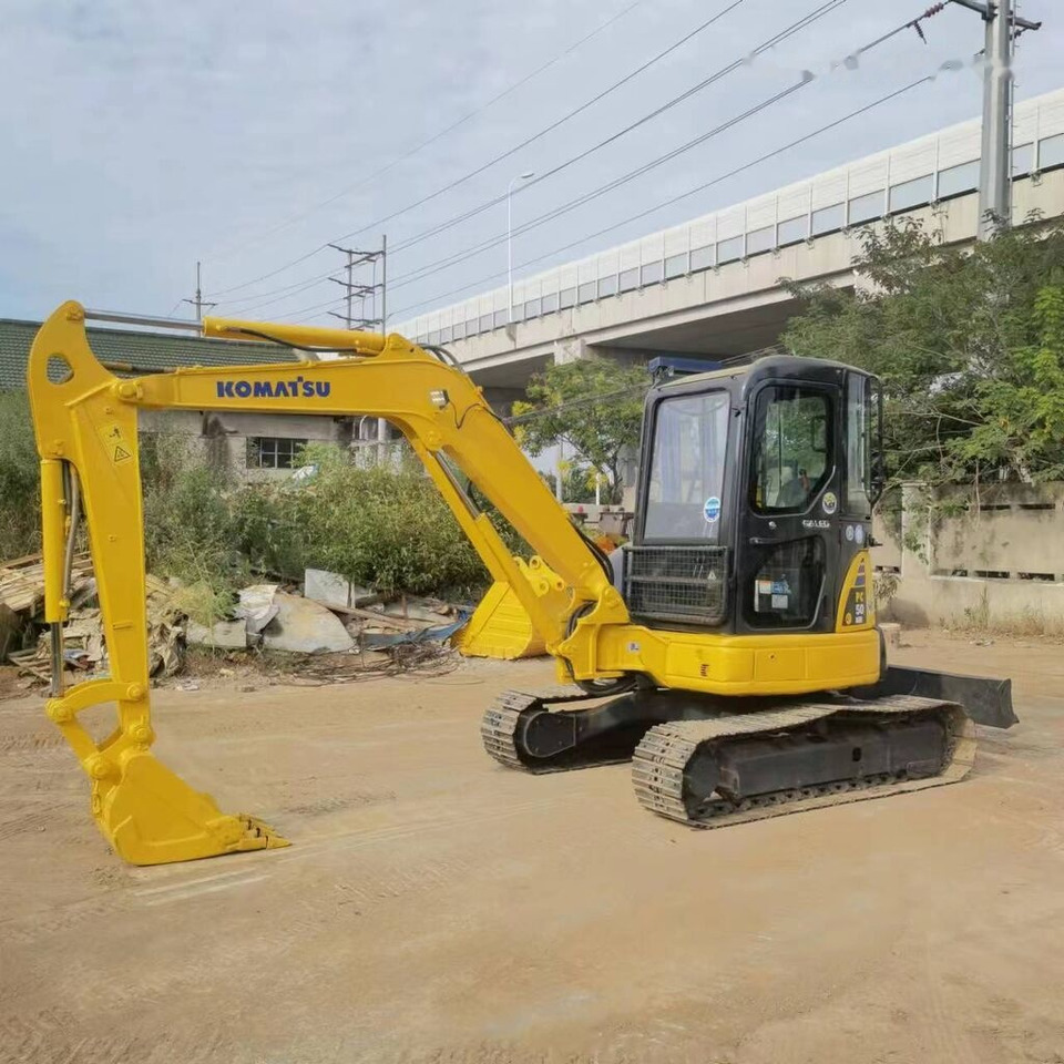 Komatsu PC50MR - Мини багер: слика 1 Komatsu PC50MR - Мини багер: слика 1