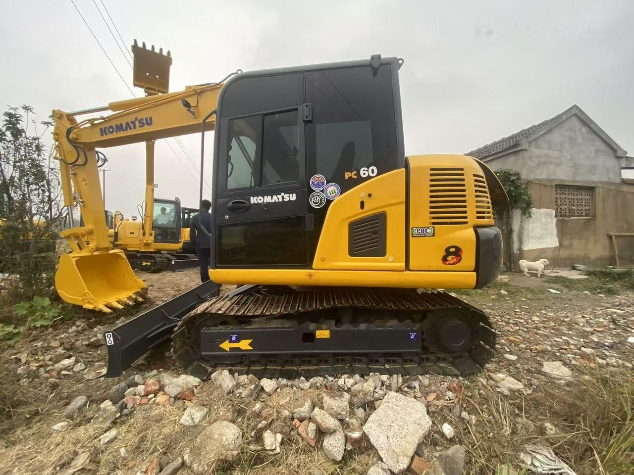 Komatsu PC60-8 - Мини багер: слика 1 Komatsu PC60-8 - Мини багер: слика 1