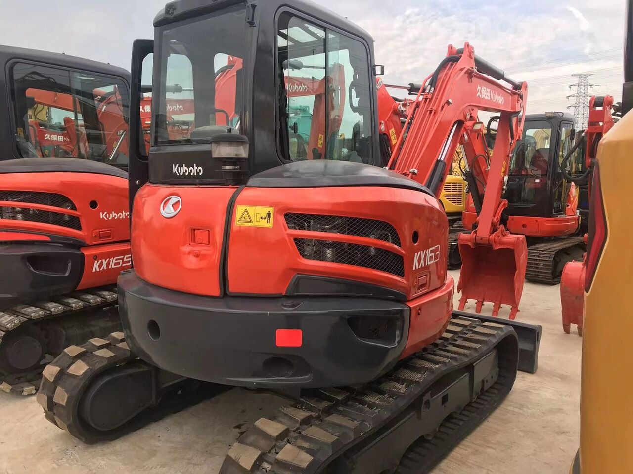 Kubota KX163 - Мини багер: слика 1 Kubota KX163 - Мини багер: слика 1