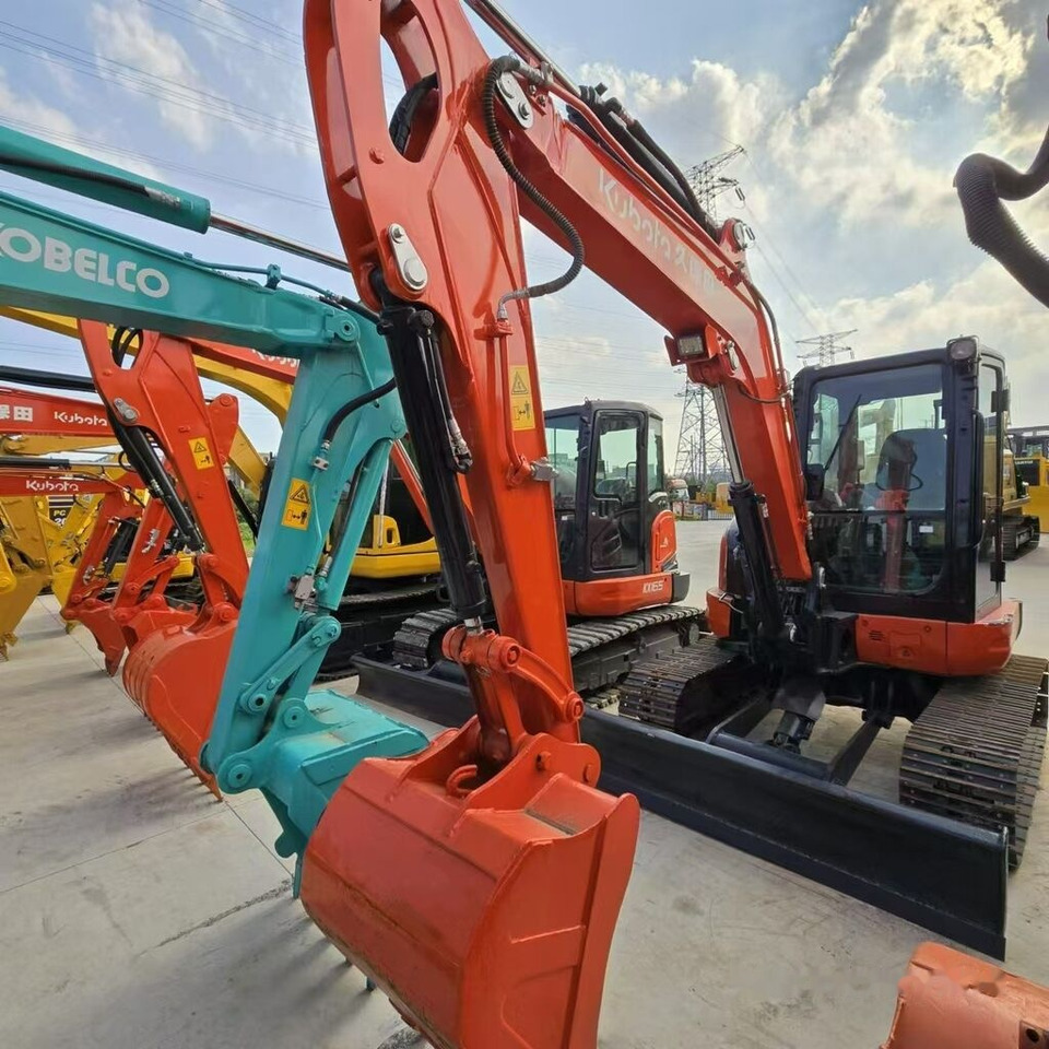 Kubota KX165 - Мини багер: слика 1 Kubota KX165 - Мини багер: слика 1