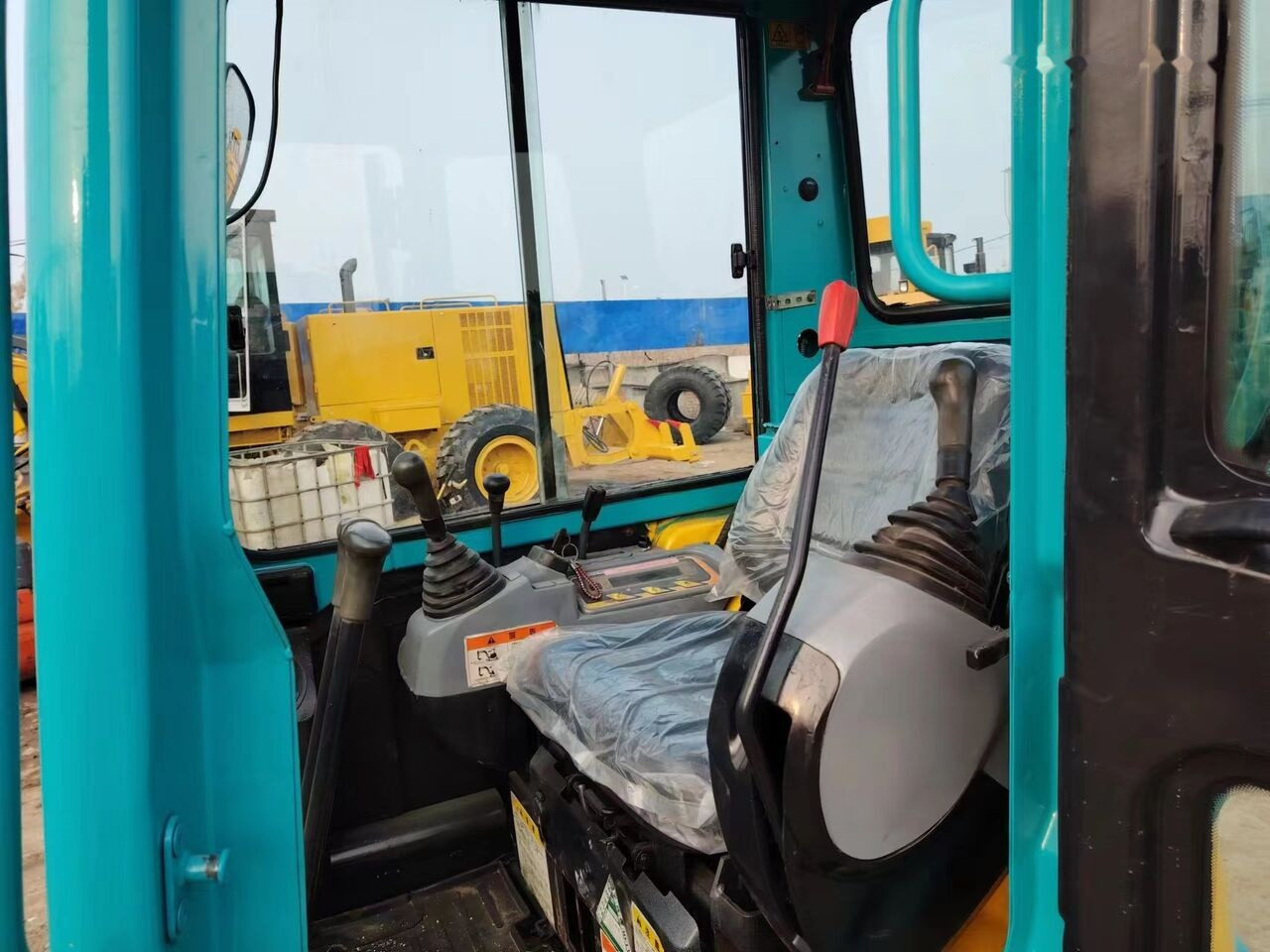 Kubota U30 - Мини багер: слика 4 Kubota U30 - Мини багер: слика 4