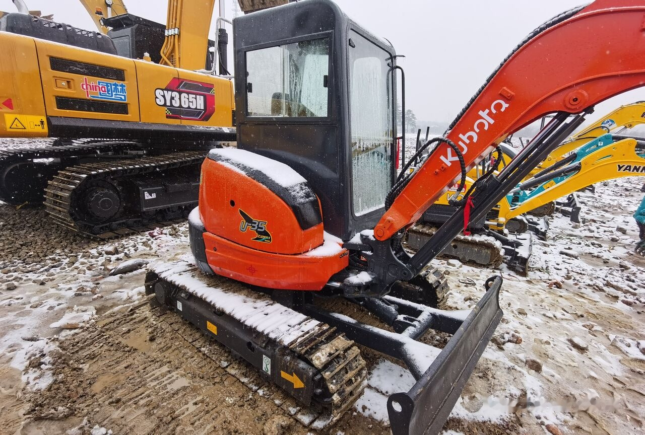 Kubota U35 - Мини багер: слика 5 Kubota U35 - Мини багер: слика 5