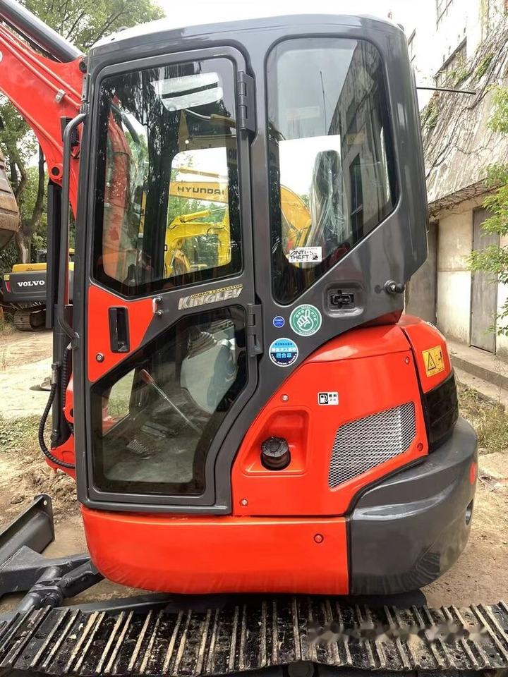 Kubota U35 - Мини багер: слика 4 Kubota U35 - Мини багер: слика 4