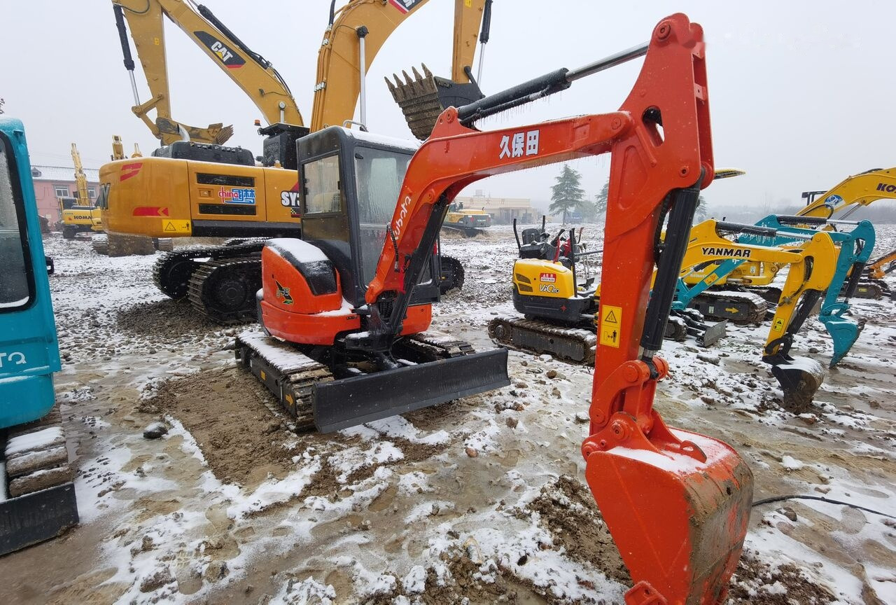 Kubota U35 - Мини багер: слика 4 Kubota U35 - Мини багер: слика 4