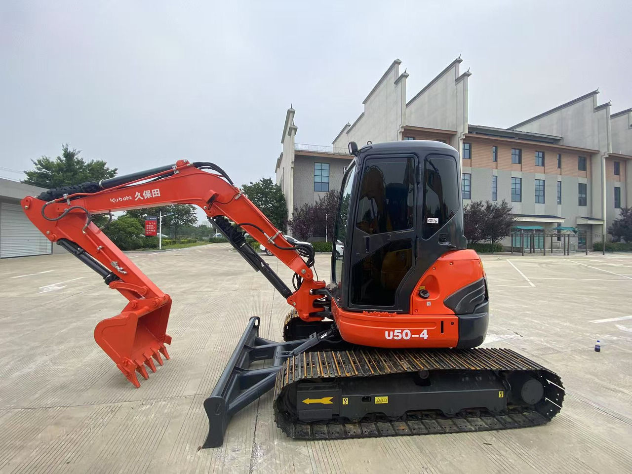Kubota U50-4 - Мини багер: слика 4 Kubota U50-4 - Мини багер: слика 4