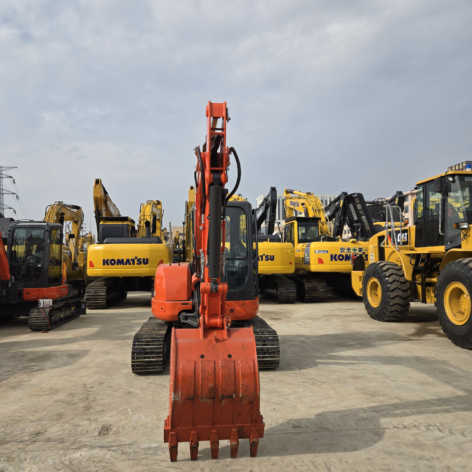 Kubota U55 - Мини багер: слика 2 Kubota U55 - Мини багер: слика 2