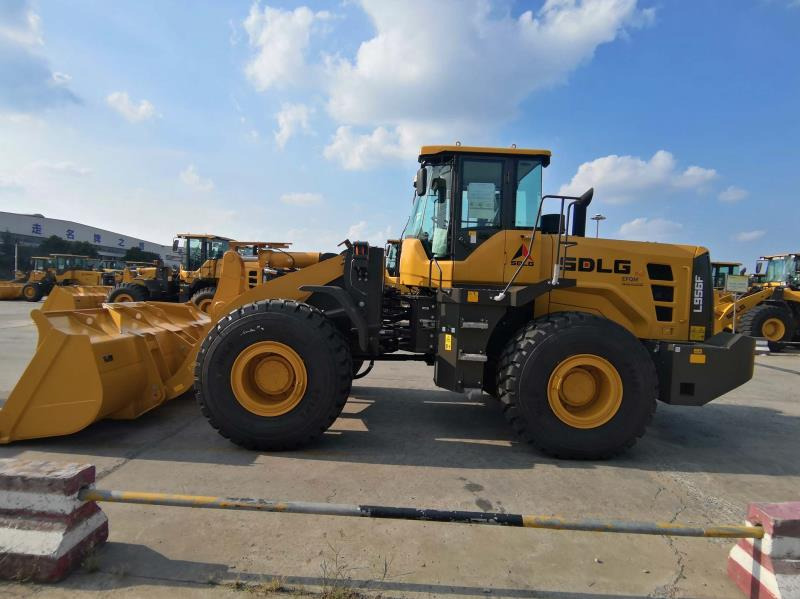 SDLG 956F - Натоварувач на тркала: слика 1 SDLG 956F - Натоварувач на тркала: слика 1