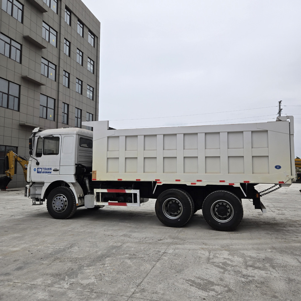 SINOTRUK F3000 6x4 RHD - Кипер: слика 3 SINOTRUK F3000 6x4 RHD - Кипер: слика 3