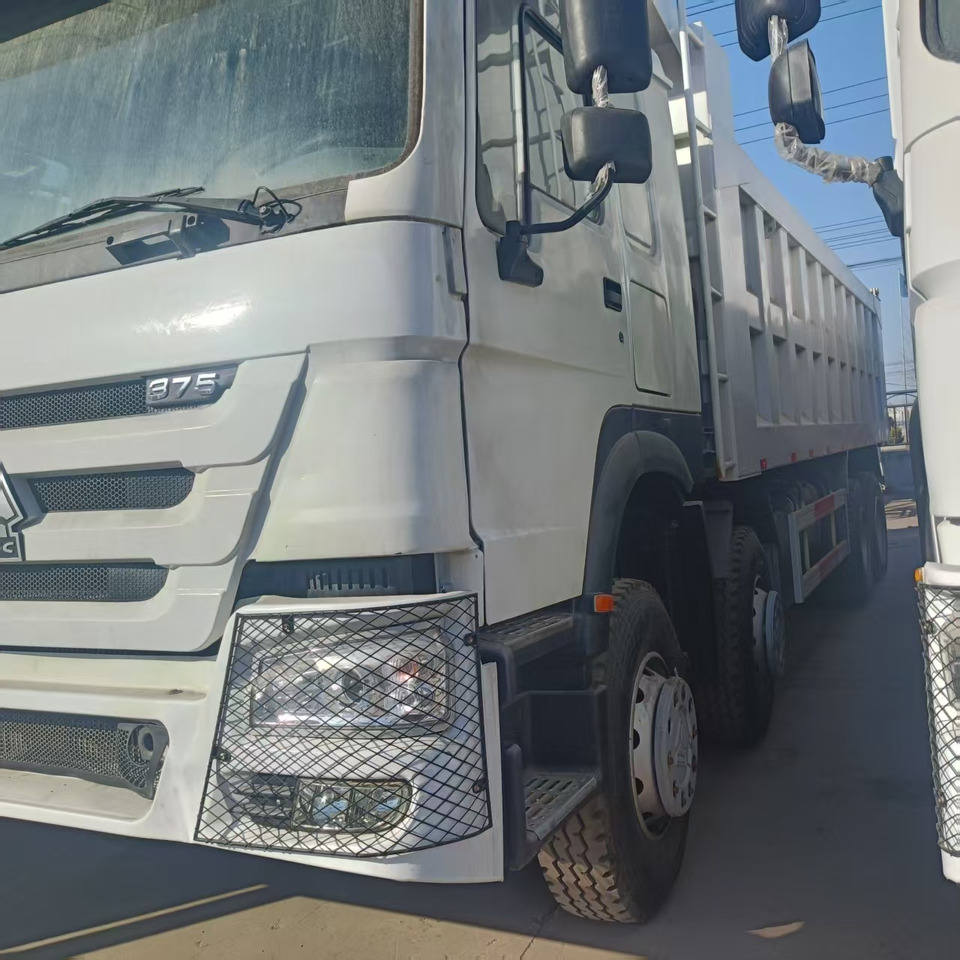 SINOTRUK HOWO 8x4 - Кипер: слика 4 SINOTRUK HOWO 8x4 - Кипер: слика 4