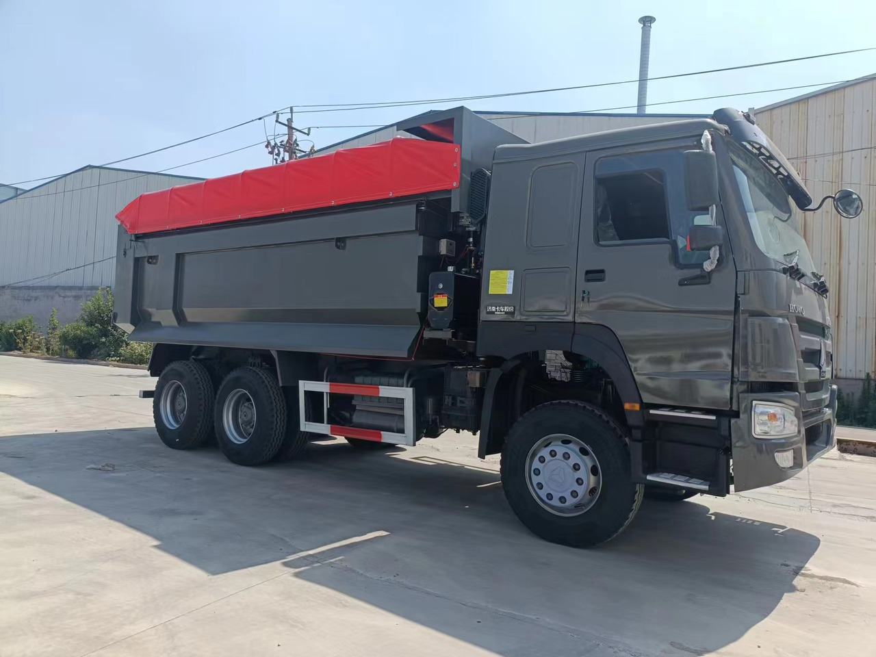 SINOTRUK HOWO - Камион сандучар: слика 4 SINOTRUK HOWO - Камион сандучар: слика 4
