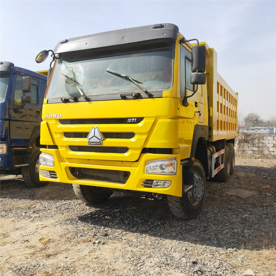 SINOTRUK HOWO - Кипер: слика 1 SINOTRUK HOWO - Кипер: слика 1