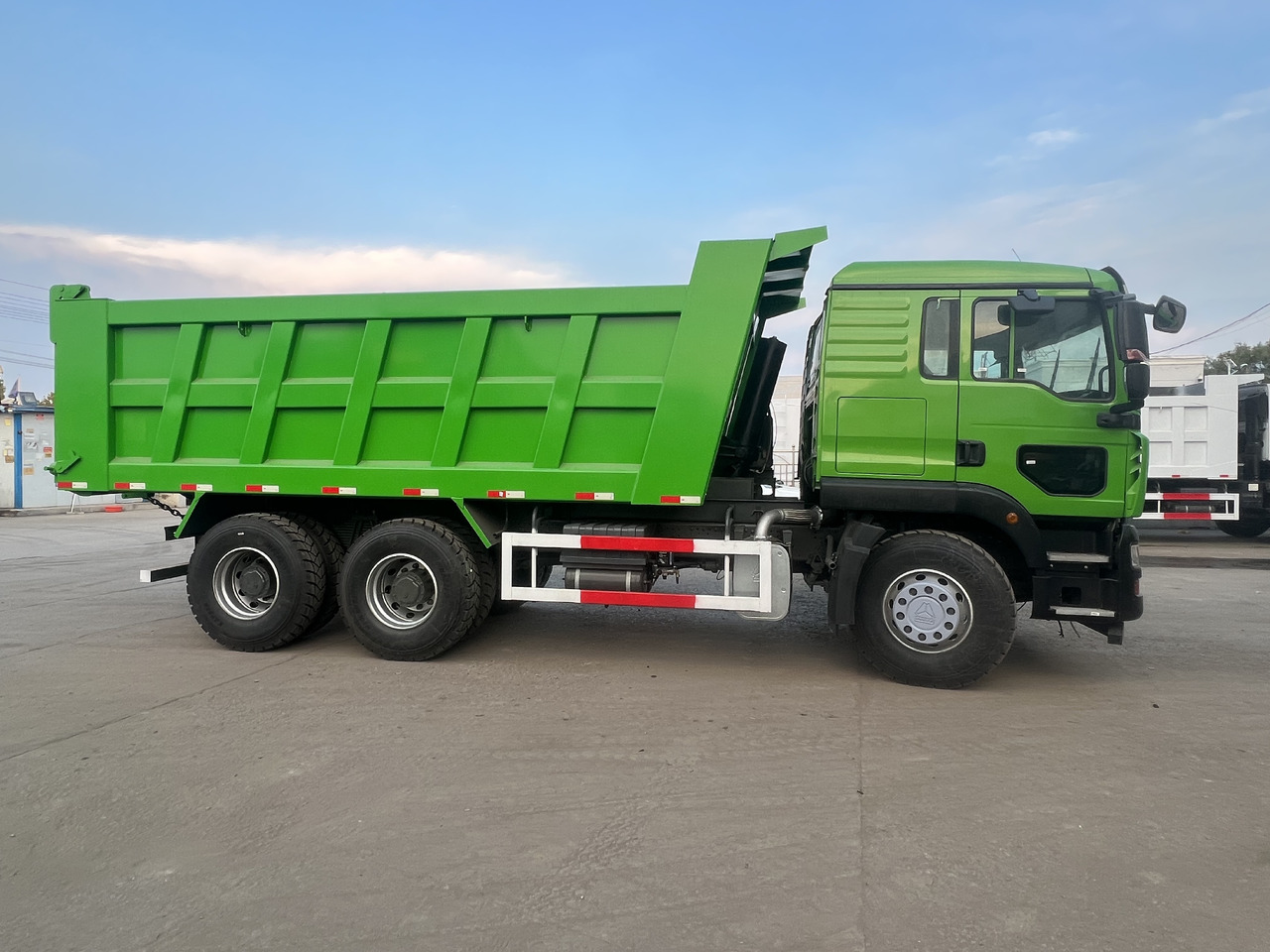 Sinotruk HOWO - Кипер: слика 3 Sinotruk HOWO - Кипер: слика 3