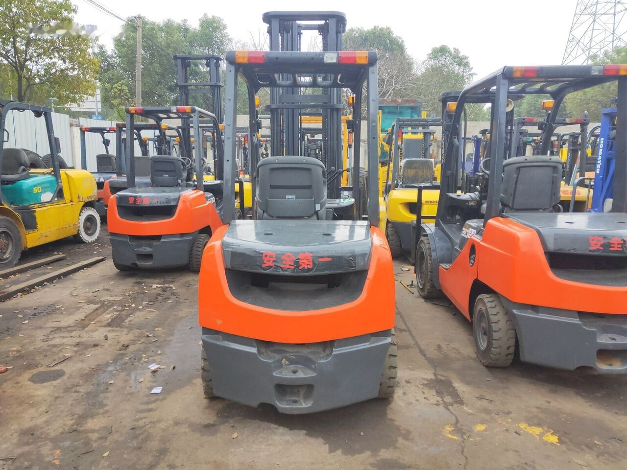 Toyota FD30 - Дизел вилушкар: слика 3 Toyota FD30 - Дизел вилушкар: слика 3