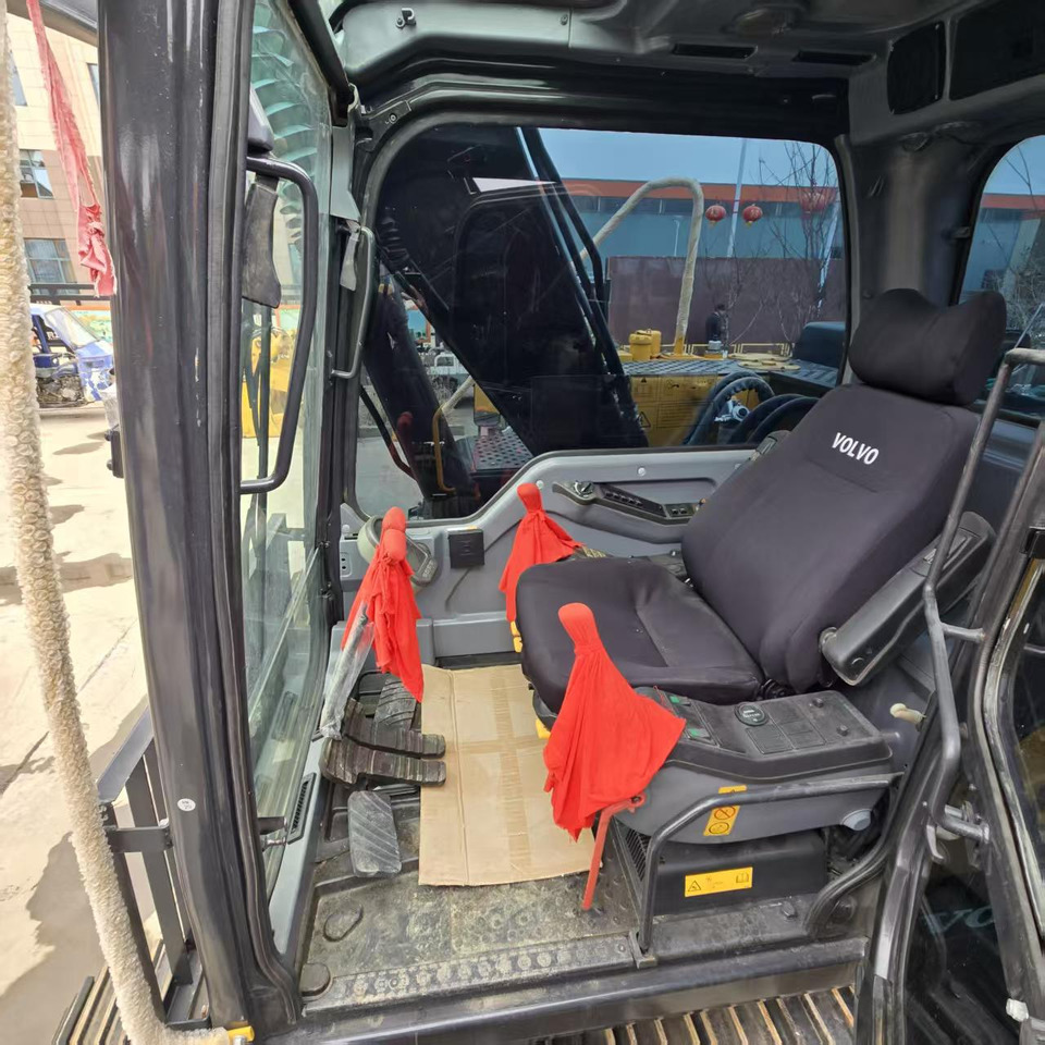 Багер гасеничар Volvo EC140DL: слика 9