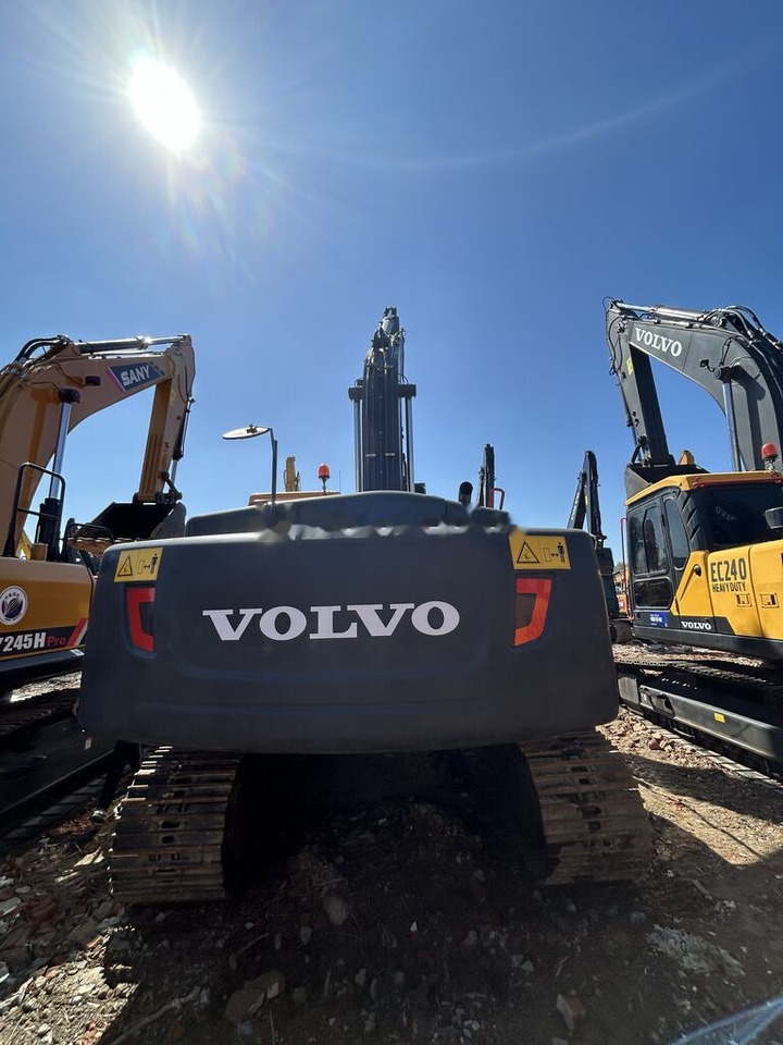 Volvo EC240 - Багер гасеничар: слика 1 Volvo EC240 - Багер гасеничар: слика 1
