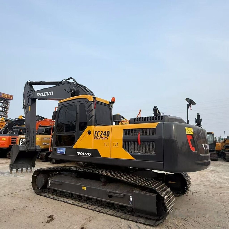 Volvo EC240 - Багер гасеничар: слика 1 Volvo EC240 - Багер гасеничар: слика 1
