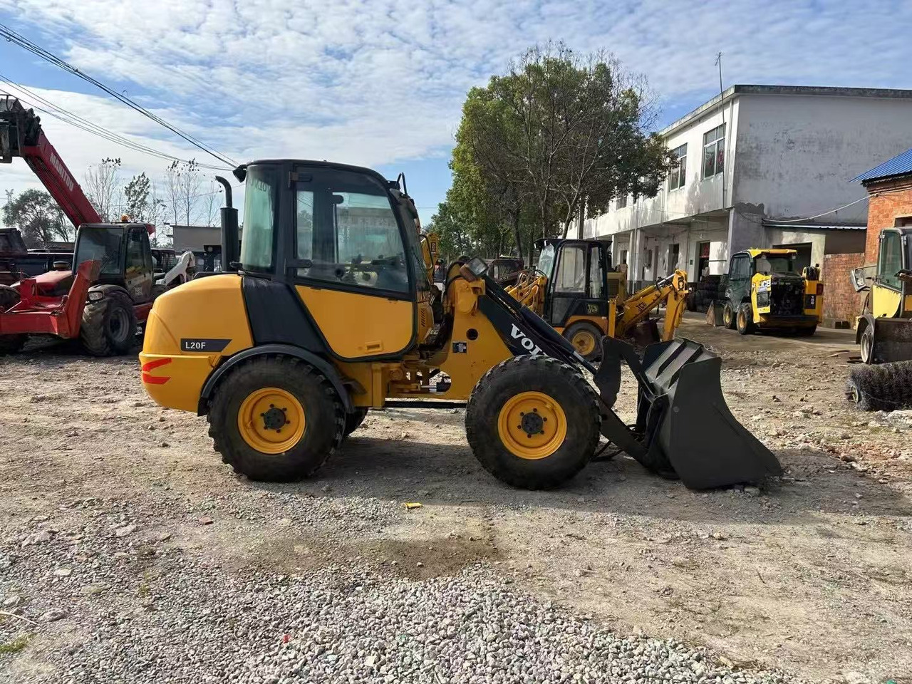 Volvo L20F - Натоварувач на тркала: слика 2 Volvo L20F - Натоварувач на тркала: слика 2