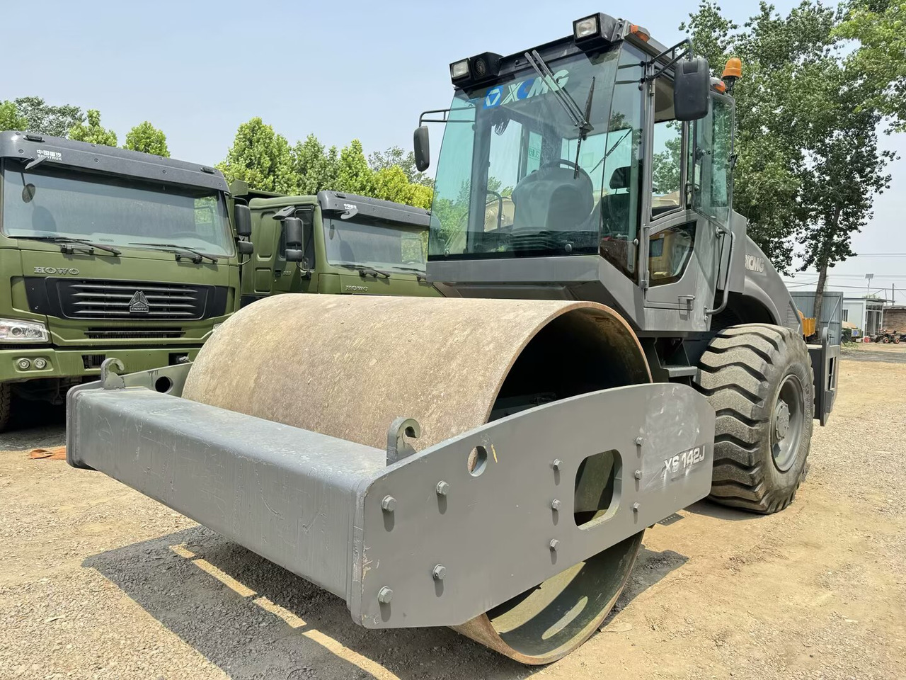 XCMG XS142J - Ваљак за пат: слика 1 XCMG XS142J - Ваљак за пат: слика 1