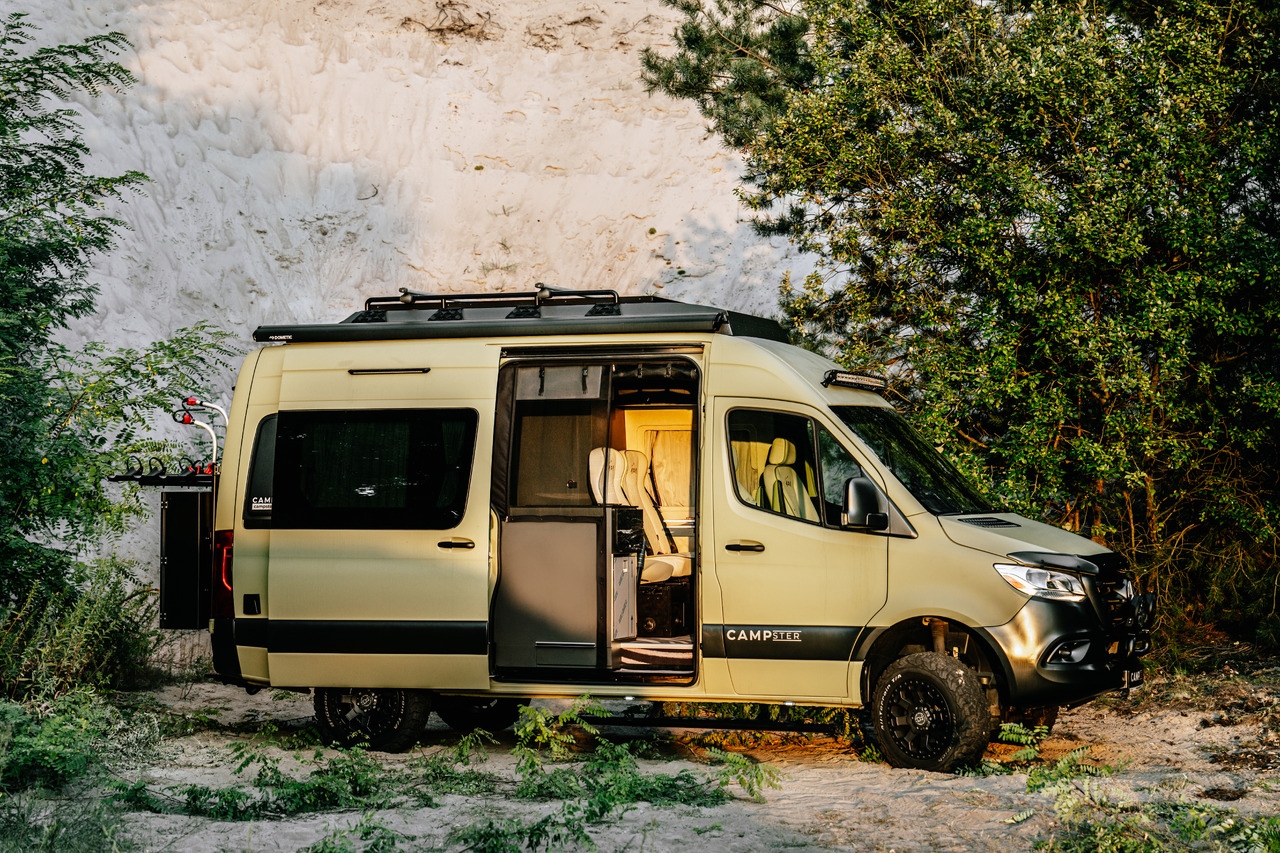 Mercedes-Benz Sprinter - Кампер комбе: слика 1 Mercedes-Benz Sprinter - Кампер комбе: слика 1