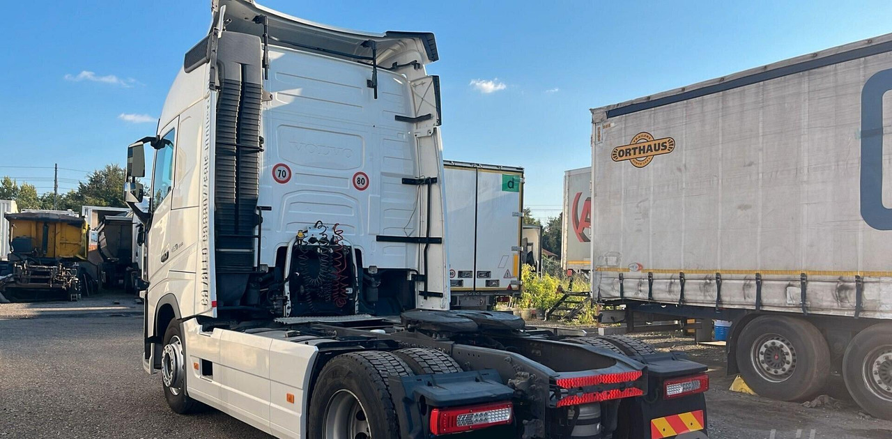 Volvo FH 460 Euro 6 Globetrotter 2018 - Камион влекач: слика 3 Volvo FH 460 Euro 6 Globetrotter 2018 - Камион влекач: слика 3