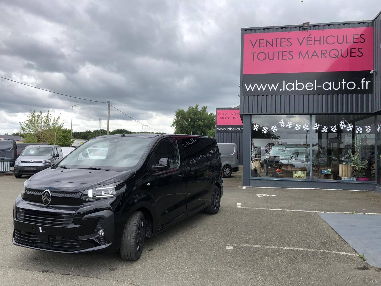 CITROEN jumpy M 2.0 BLUEHDI 180CH S&S CABINE APPROFONDIE FIXE EAT8 - Товарно комбе: слика 5 CITROEN jumpy M 2.0 BLUEHDI 180CH S&S CABINE APPROFONDIE FIXE EAT8 - Товарно комбе: слика 5