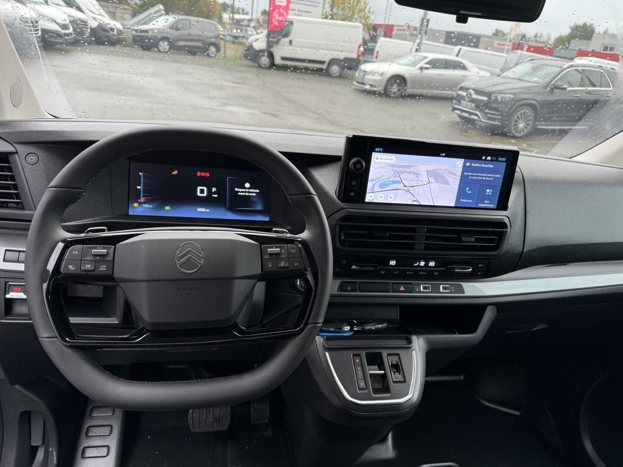 Citroen Jumpy M 2.0 BLUEHDI 180CH S&S CABINE APPROFONDIE FIXE EAT8 - Комби со двојна кабина: слика 3 Citroen Jumpy M 2.0 BLUEHDI 180CH S&S CABINE APPROFONDIE FIXE EAT8 - Комби со двојна кабина: слика 3