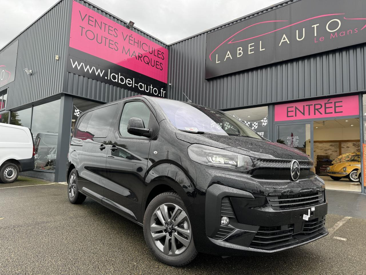 Citroen Jumpy M 2.0 BLUEHDI 180CH S&S CABINE APPROFONDIE FIXE EAT8 - Комби со двојна кабина: слика 4 Citroen Jumpy M 2.0 BLUEHDI 180CH S&S CABINE APPROFONDIE FIXE EAT8 - Комби со двојна кабина: слика 4